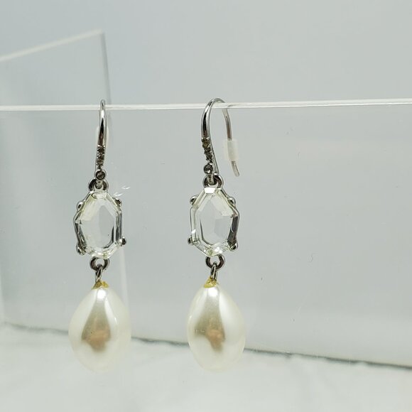 Bijou silver and Pearl drop fish hook earring - Picture 2 of 5